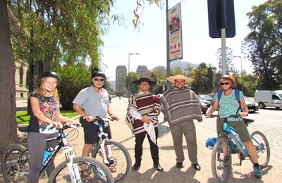 Tour en bicicleta Privado cultural & San Cristobal Hill 🕙9.30 am