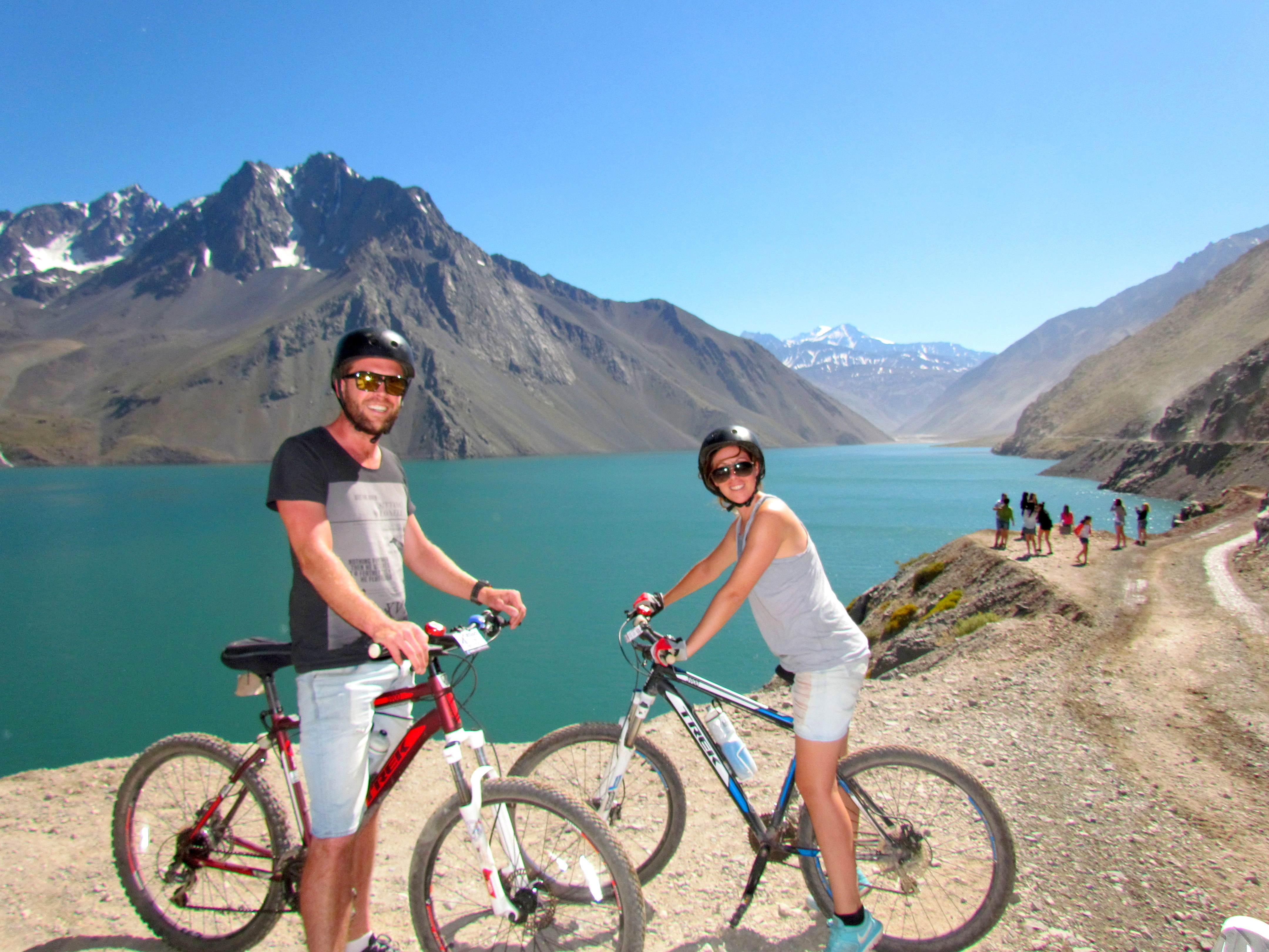 Tour en bicicleta Privado en Cordillera de los Andes – Cajon del Maipo & Embalse el Yeso