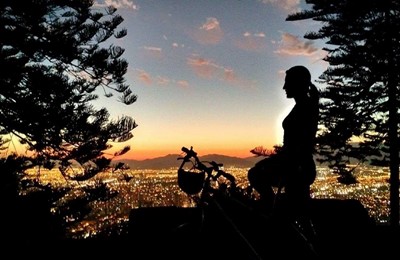 Tour en bicicleta Privado Cerro San Cristobal Nocturno 🕖7.30 pm