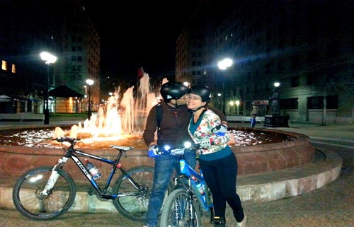 Tour en bicicleta Santiago noche - Huaso Tours
